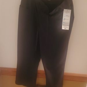 Capri exercise pants